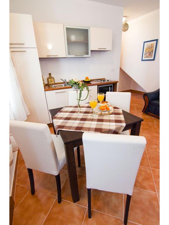 Apartments Cambi Kastela Exterior photo